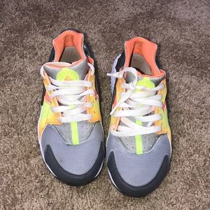 Huarache size 5